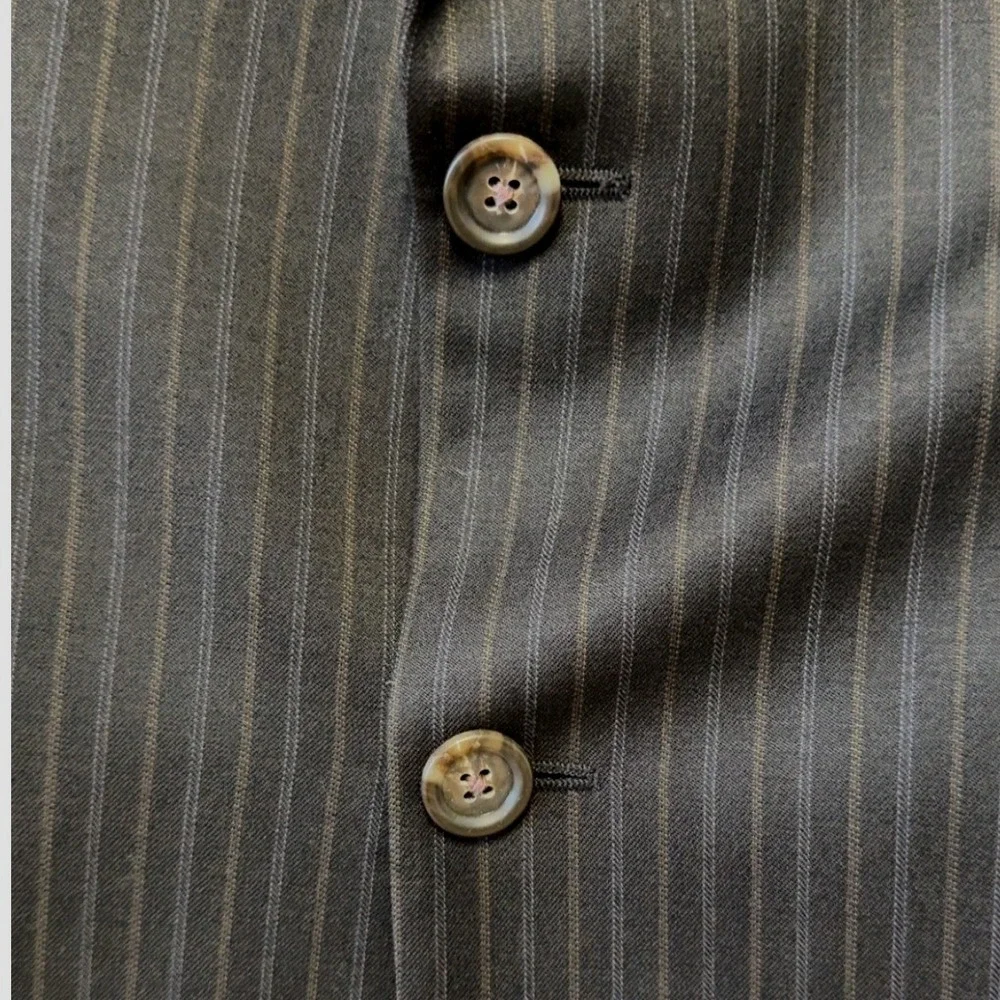 Burberry London Men's Dark Gray Pinstripe Wool Blazer 42R‎ Made in USA